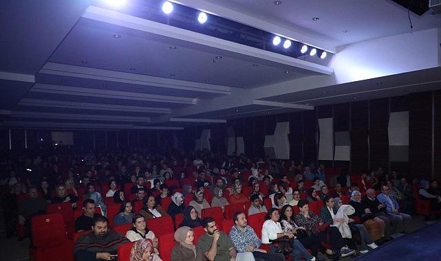 “Komşu Köyün Delisi" Yeni Sezonda Da Kapalı Gişe