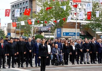 Antalya Büyükşehir Belediyesi Ata'sını saygı ve özlemle andı