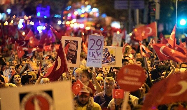 Bornova'da Cumhuriyet Bayramı'na coşkulu kutlama