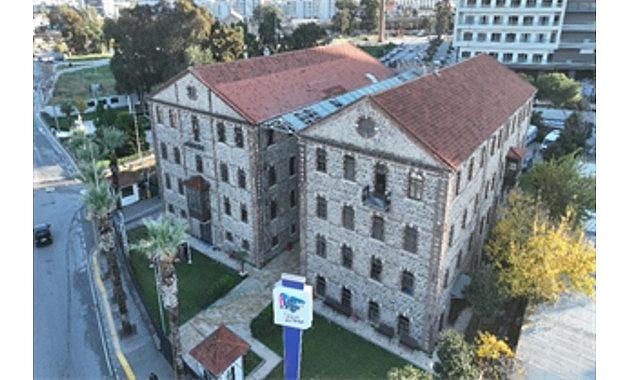 İzmir'in Meslek Fabrikası iş, aş, umut üretiyor