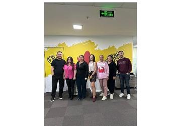 Horoz Lojistik'ten Pembe Ekim'e Destek: Meme Kanseri Farkındalık Semineri Düzenlendi