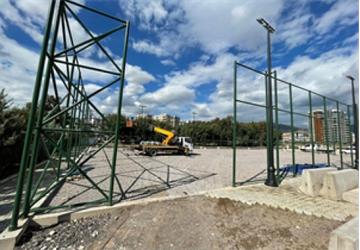 Büyükşehir'den gençlere beş yeni halı saha