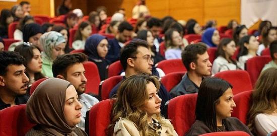 Ticaret Sicili Süreçleri, Hukuk Fakültesi Öğrencileri ve Mezunlarıyla Uygulamalı Olarak Ele Alındı