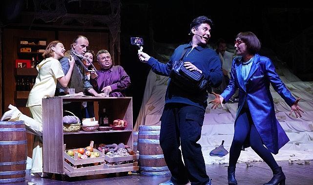 İBB Şehir Tiyatroları Kasım Ayında 35 Oyunu Seyirciyle Buluşturuyor İBB Şehir Tiyatroları Kasım Ayında 35 Oyunu Seyirciyle Buluşturuyor