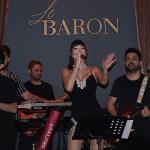 Ece Gürsel'den Le Baron sahnesinde yeni imaj