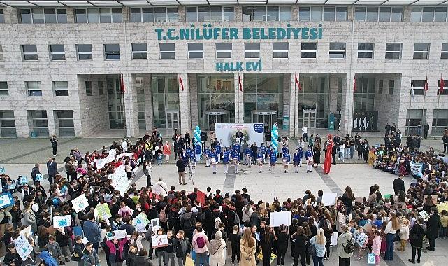 Nilüferli çocuklardan “gelecek" için anlamlı yürüyüş