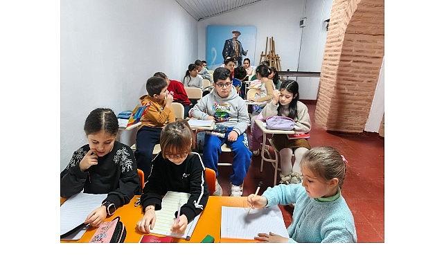 Kadın ve Çocuk Dayanışma Merkezi'nde İngilizce Derslerine Yoğun İlgi