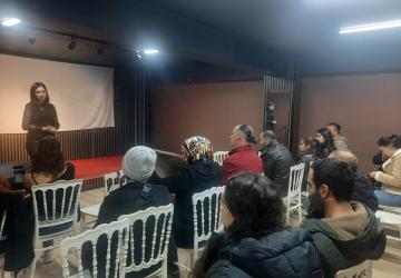 Adıyaman Fotoğraf Topluluğu Derneği'nden fotoğraf sunumu etkinliği