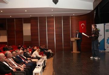 İnegöl'de Lise Öğrencileri Hitabet Yeteneğini Konuşturdu