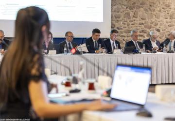 Başkan Tugay: Şehirler Enerji Güvenliği İçin Kendi Sistemlerini Kurmalı