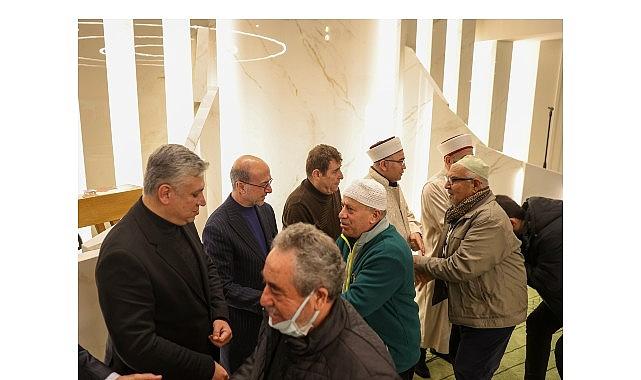 Başkan Pekyatırmacı Miraç Kandili'nde Vatandaşlarla Bir Araya Geldi