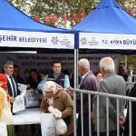 Başkan Çerçioğlu, Ata Tohumlarından Üretilen Fideleri Karacasu'da Vatandaşlarla Buluşturdu