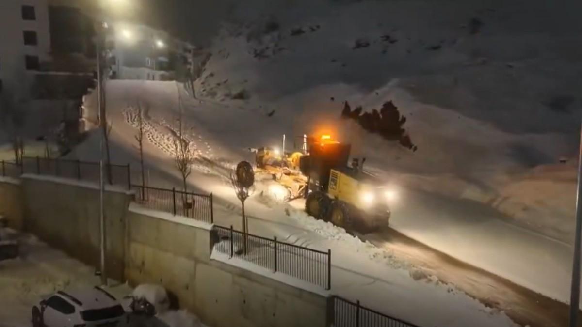 Adıyaman’da, İl Özel İdaresi ekipleri kırsal kesimlerde çalışmalarına devam ediyor - Videolu Haber