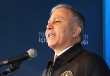 Bakan Yerlikaya duyurdu: ‘Avcılar’da ters yönde gidip saldıran sürücü yakalandı’