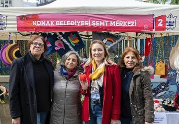 Konak'ta sevgi, emekle güçleniyor