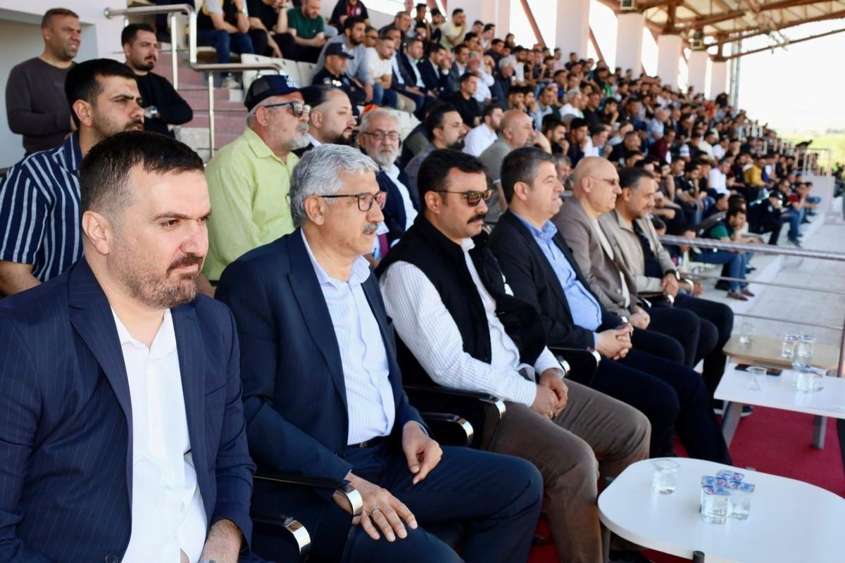 Kaymakam Soysal, Kahta 02 Spor’un BAL sevincine ortak oldu