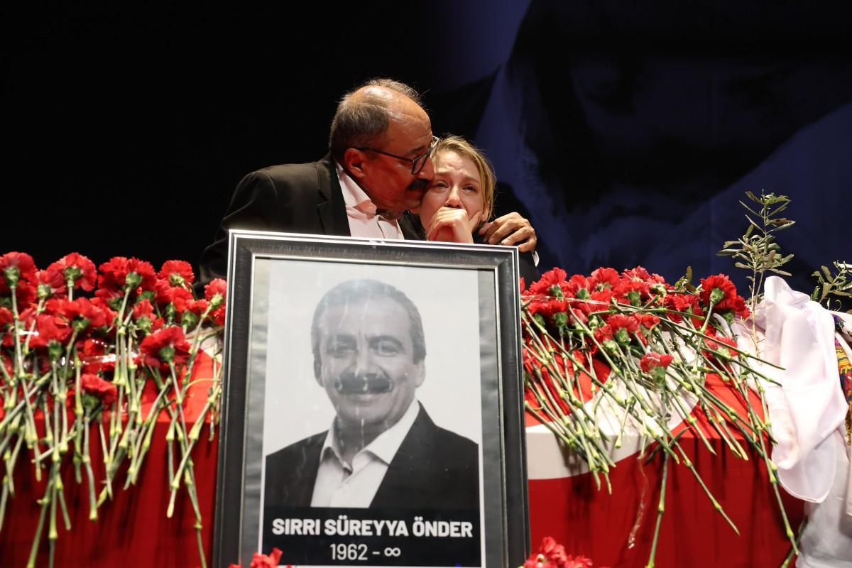 İstanbul’daki Adıyamanlılar Sırrı Süreyya Önder’i mezarı başında anacak