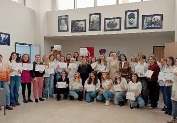 Çankaya Evi Meslek Edindirme Eğitiminde 40 Kursiyere Sertifika