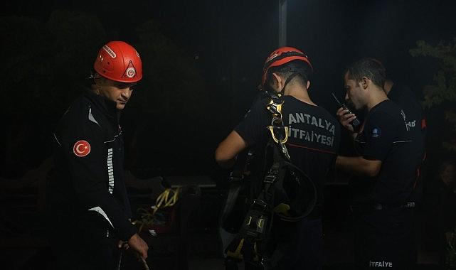 Antalya İtfaiyesi'nden nefes kesen kurtarma operasyonuna destek