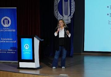 İstanbul Okan Üniversitesi'nde Rehberlik Semineri: Riskler ve Çözüm Yolları Ele Alındı