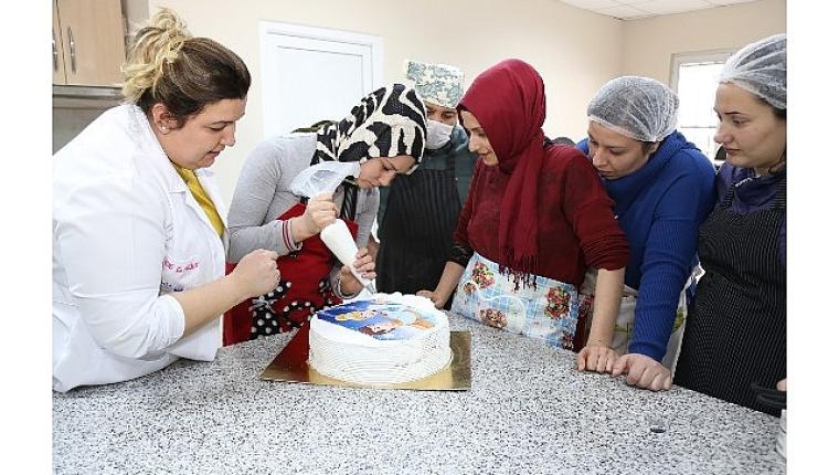 Büyükşehir'le güçlü istihdam kariyer yolu açıyor