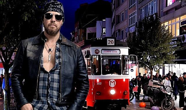 Barlas'tan Urban Rock Dokunuşlu Bir Şehir Marşı: 'Kadıköy Sokaklarında'