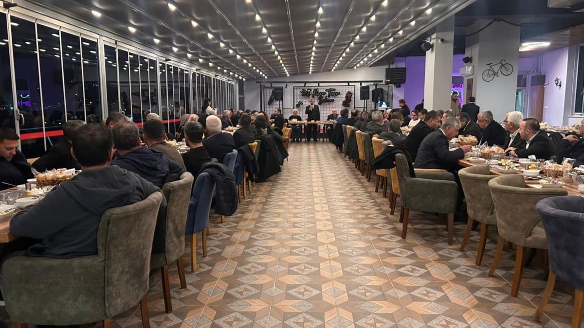 AK Parti Adıyaman İl Başkanlığı gazetecilerle yemekte bir araya geldi - Videolu Haber