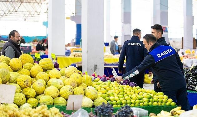 Narlıdere Belediyesi'nden Pazar Yerinde Kapsamlı Denetim