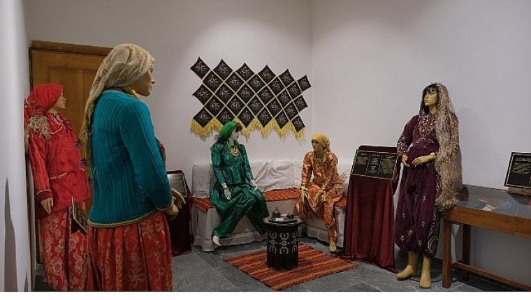 Kent Müzesi 17'nci Yaşını “Zarafetin Mirası" Sergisiyle Kutluyor