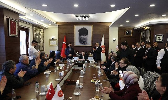 Başkan Özarslan 23 Nisan'da Makamını Şehit Oğlu Taha Burak Çakır'a Devretti