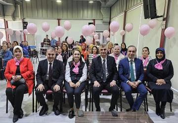 Gölcük'te Meme Kanseri Farkındalık Paneli Yoğun İlgi Gördü