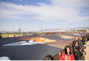 İzmir Ata'sına yürüdü