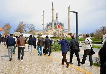 Bayrampaşalı öğretmenler Edirne'de