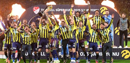 Fenerbahçe Süper Kupa’nın sahibi oldu