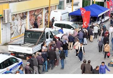 Başkan Çerçioğlu Binlerce Fideyi Sökeliler İle Buluşturdu