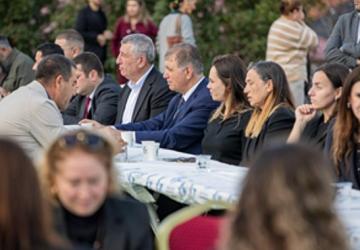 Başkan Tugay, Onur Günay'ın hayır yemeğine katıldı