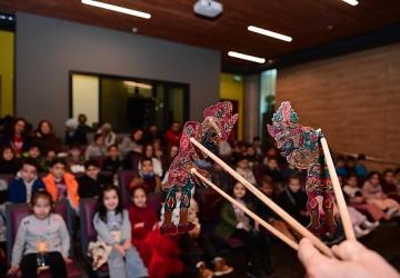 Geleneksel Karagöz Oyunu Osmangazi'de Çocuklarla Hayat Buldu