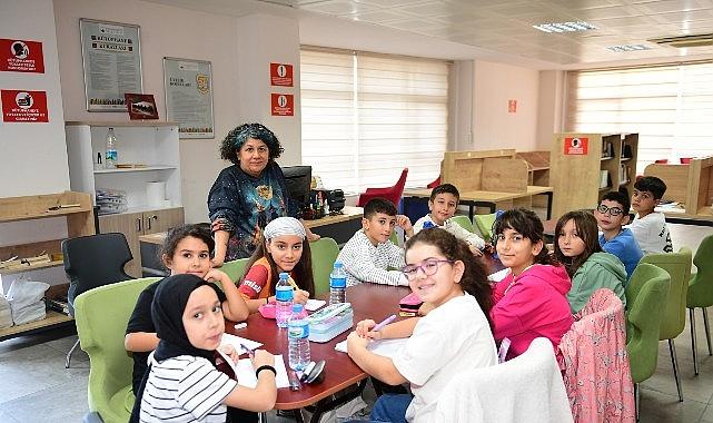 Osmangazi'de Çocuklar Hayallerini Kağıda Döküyor