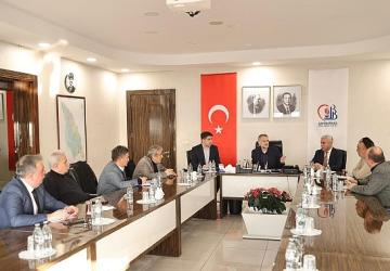 Başkan Vekili Akın basın mensuplarıyla buluştu