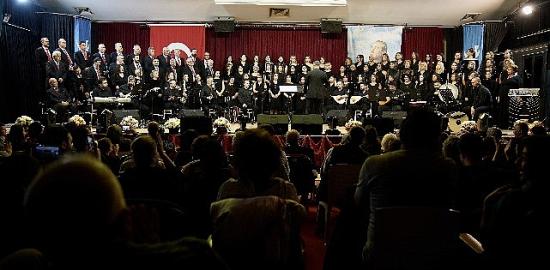 Aliağa'da Türk Halk Müziği Rüzgârı Esti