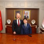 Vali Varol, 23 Nisan’da makamını temsili olarak öğrenciye devretti