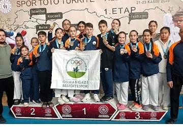Türkiye Yıldızlar Ligi'nde Madalyalar Osmangazi'ye Yağdı
