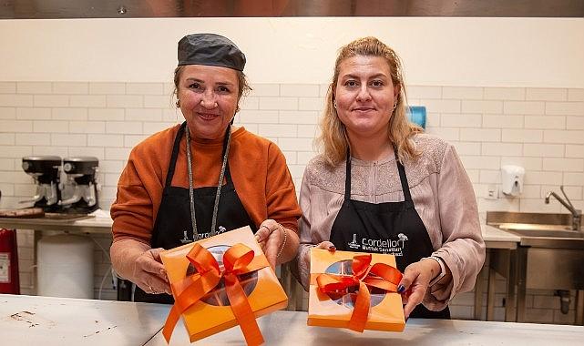 Gönüllü ellerden lösemili çocuklara tatlı hediye