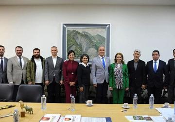 Büyükşehir'den Asenovgrad'a kardeş şehir eli