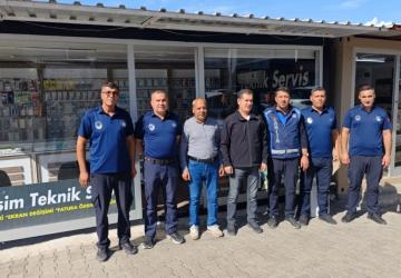 Kahta Belediyesi Zabıta Müdürlüğü yetkilileri, gazeteci Mustafa Kamış ile bir araya geldi