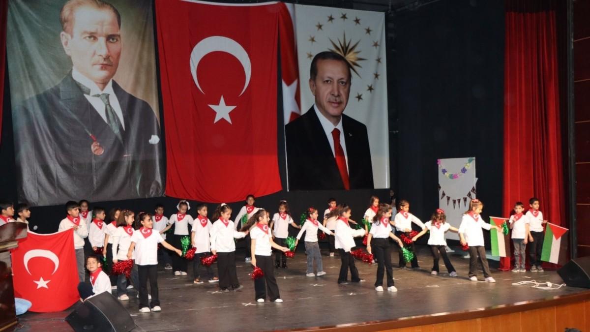 Kahta’da 23 Nisan Ulusal Egemenlik ve Çocuk Bayramı kutlandı