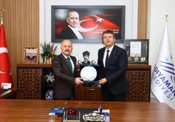 Aydın Valiliğine atanan Osman Varol’dan Adıyaman Belediyesine veda ziyareti