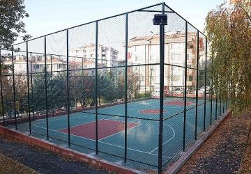 Çankaya Belediyesi 19 Parkında Spor Alanlarını Yeniledi