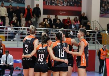 Eczacıbaşı Dynavit, Nilüfer Belediyespor Eker'e konuk oldu