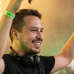 Power Türk FM'de Ritim Yükseliyor: DJ Mahmut Görgen'den Cuma Gecesine Özel Set